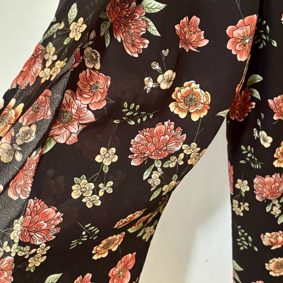 Trixxi Girl| Black Pantsuit Jumper with Floral Design Junior/Teen Size 10 - Picture 2 of 8